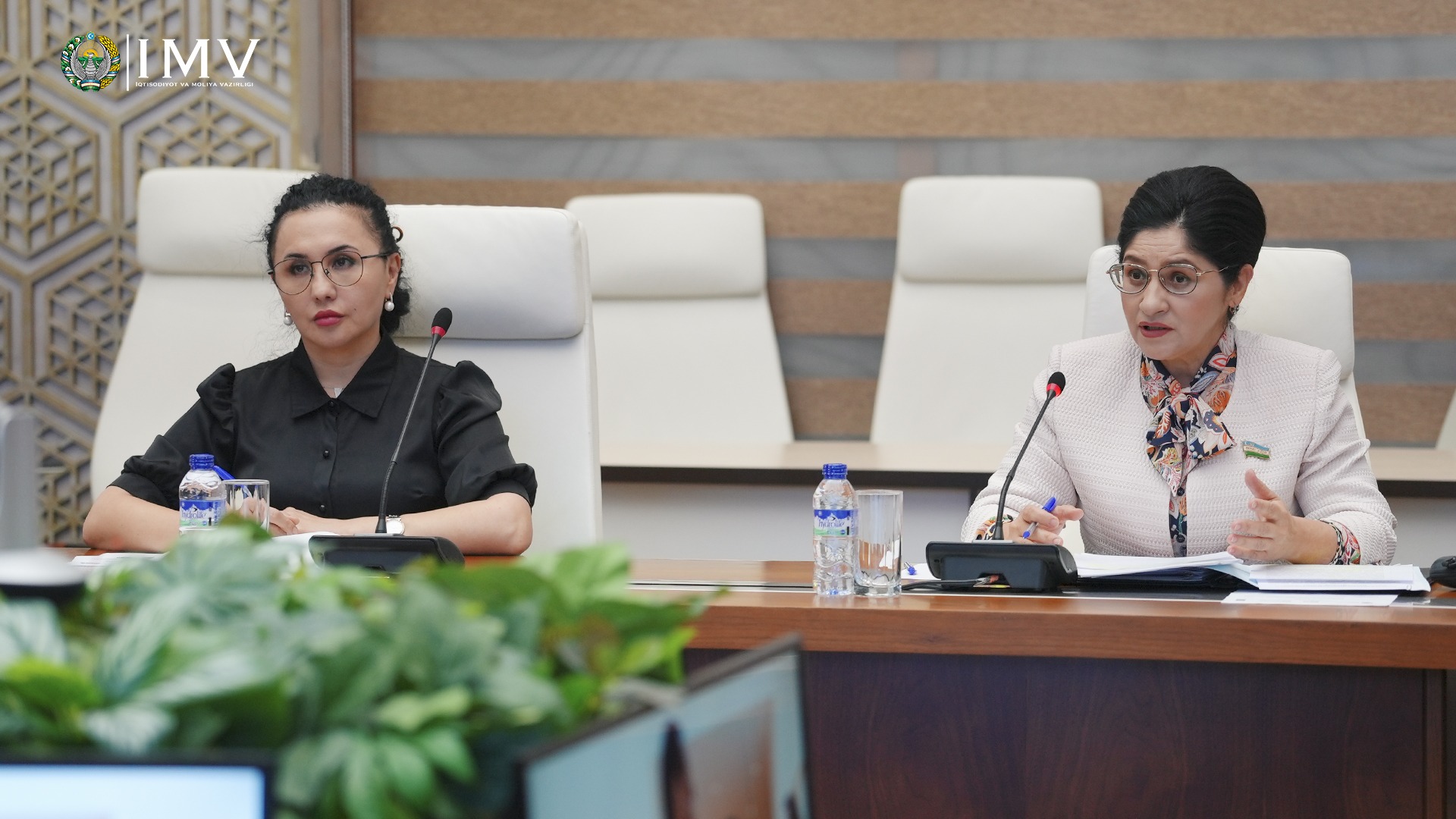 Qisqa porno suratlar Tajribali ayollar jinsiy aloqa video